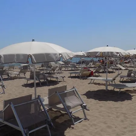 Nice Apartament In A Quiet Area Apartamento Eraclea Mare